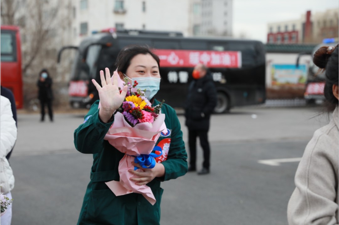 春暖花開，英雄歸來！葫蘆島市第二人民醫(yī)院支援綏中醫(yī)療隊凱旋而歸~(圖9)